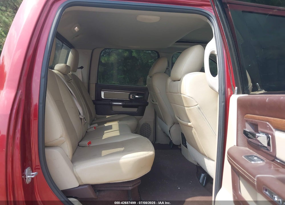 2015 RAM 2500 LAIE VIN: 3C6UR5FL7FG558364