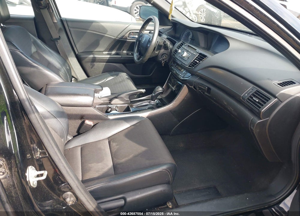 2016 HONDA ACCORD VIN: 1HGCR2F51GA019468