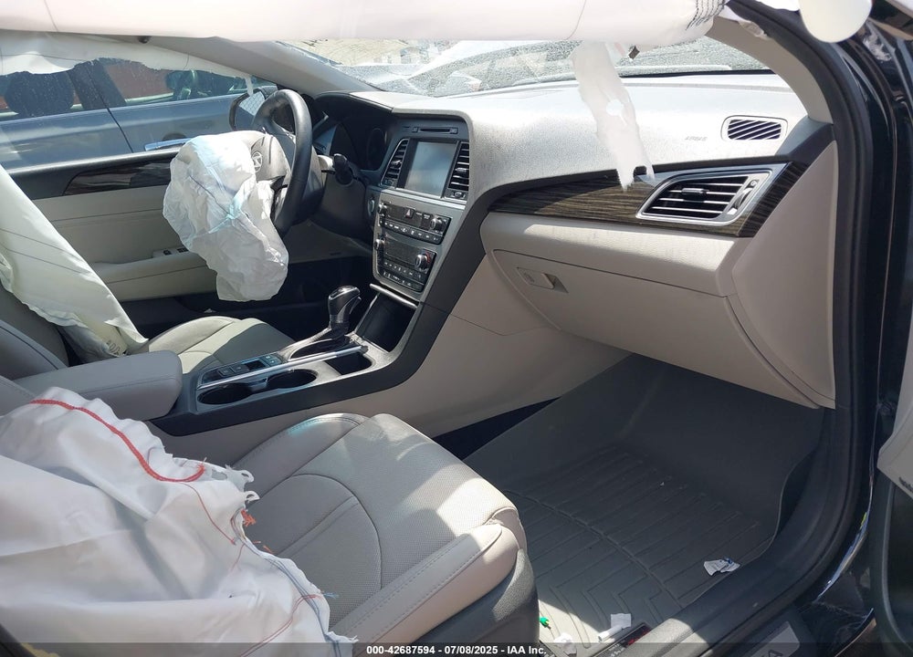 2016 HYUNDAI SONATA LIMITED VIN: 5NPE34AF8GH301006