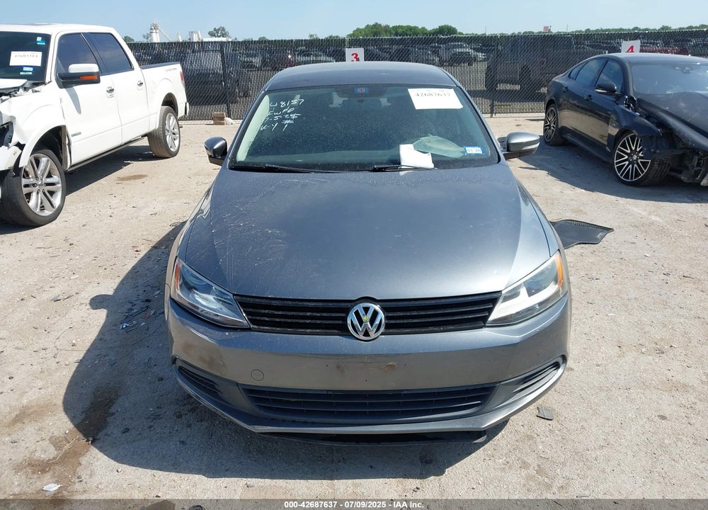 2014 VOLKSWAGEN JETTA VIN: 3VWD17AJ2EM359799