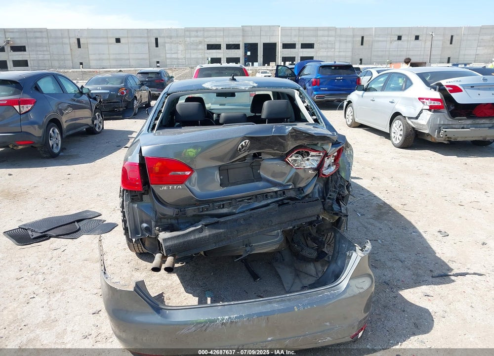 2014 VOLKSWAGEN JETTA VIN: 3VWD17AJ2EM359799