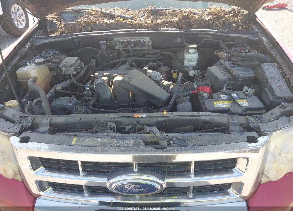 2008 FORD ESCAPE VIN: 1FMCU94138KB49572