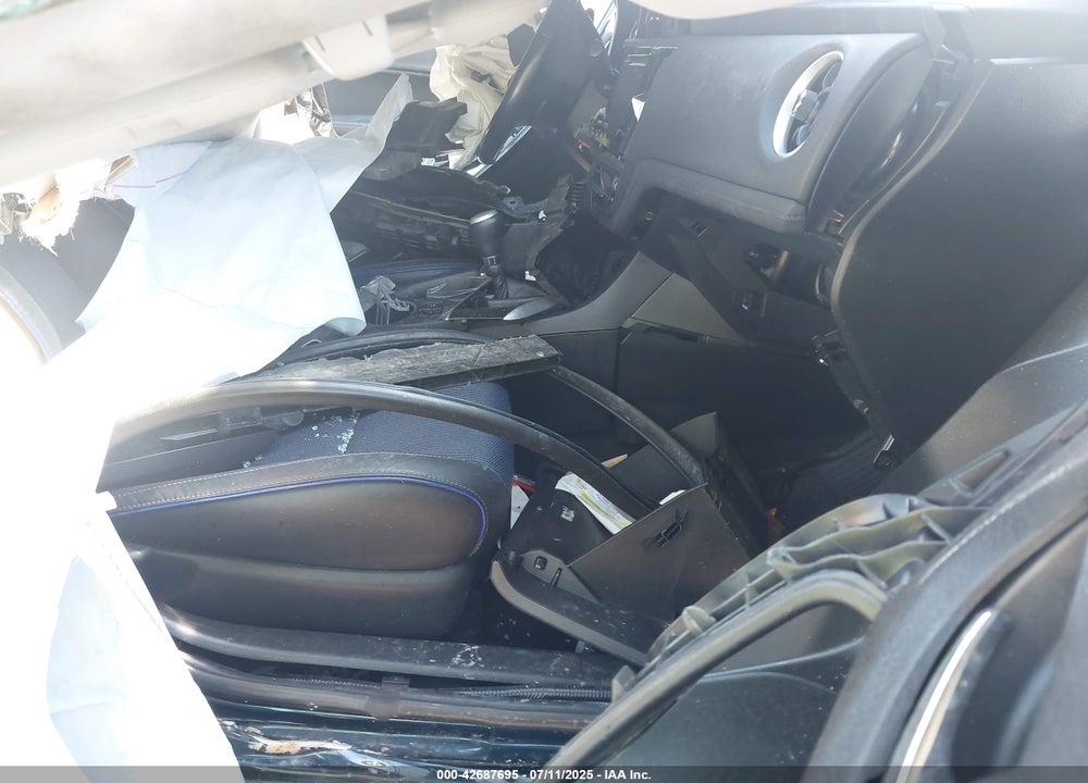 2019 TOYOTA COROLLA VIN: 2T1BURHE7KC132330