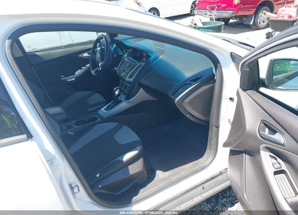 2012 FORD FOCUS VIN: 1FAHP3F22CL130945