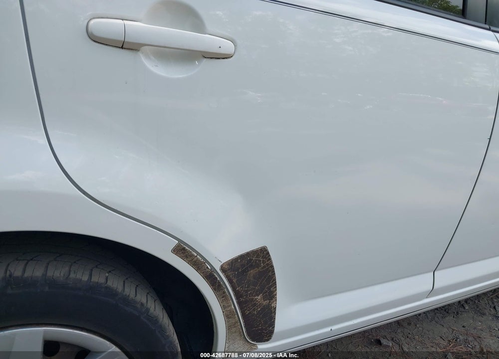 2011 SCION XB VIN: JTLZE4FE7B1128773