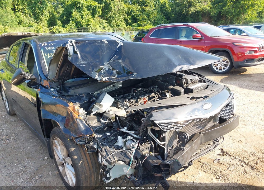2016 KIA OPTIMA VIN: 5XXGU4L35GG050918