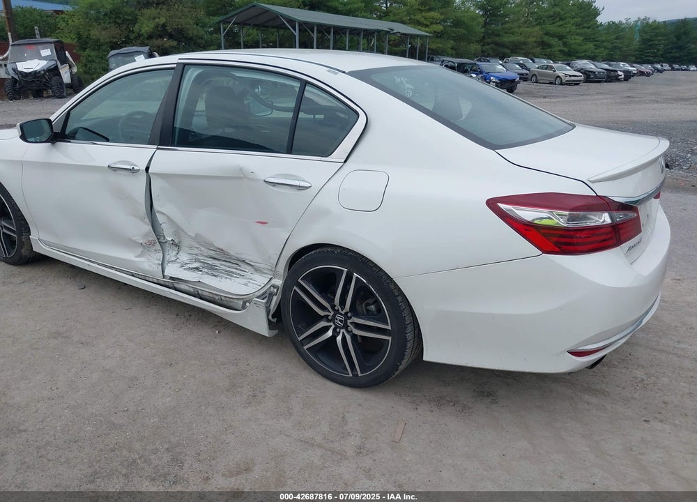 2017 HONDA ACCORD VIN: 1HGCR2F56HA176091
