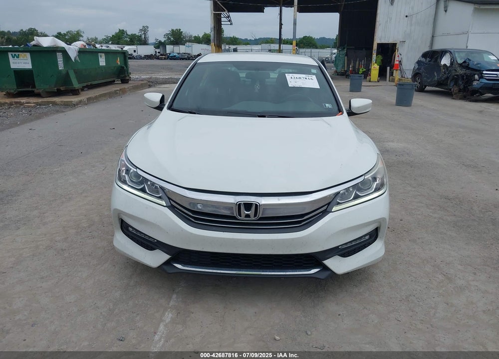 2017 HONDA ACCORD VIN: 1HGCR2F56HA176091