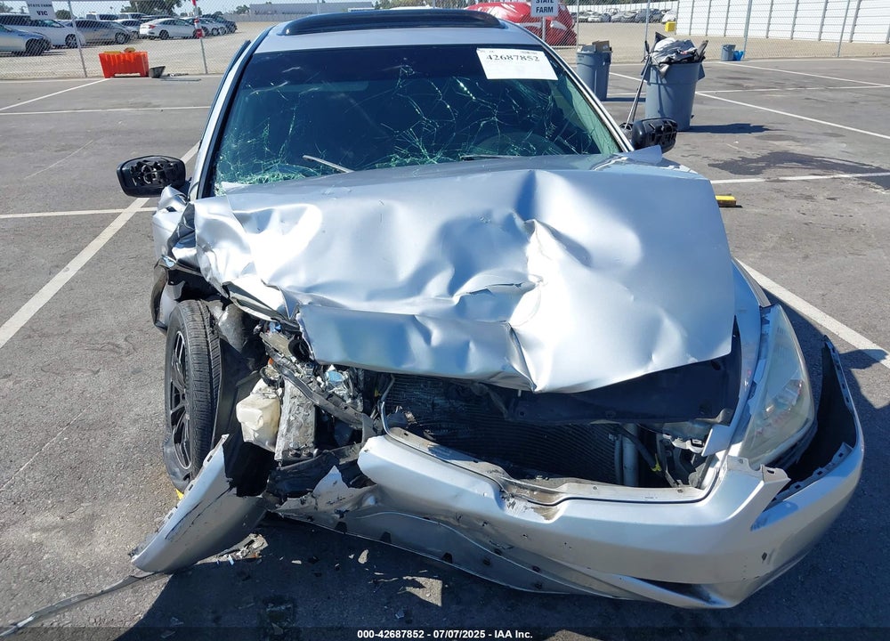 2004 HONDA ACCORD 2.4 EX VIN: JHMCM56794C018812