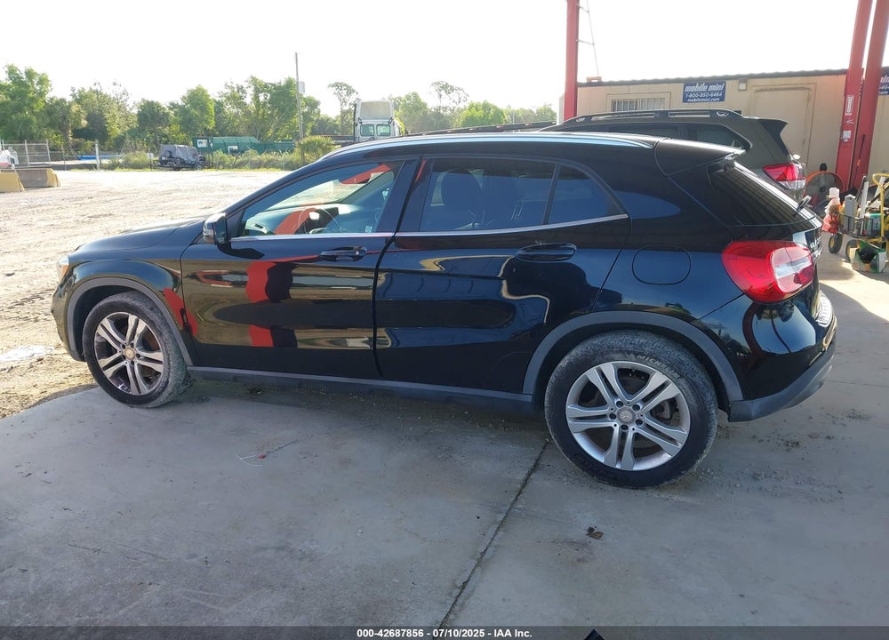 2015 MERCEDES-BENZ GLA-CLASS VIN: WDCTG4GB7FJ033114