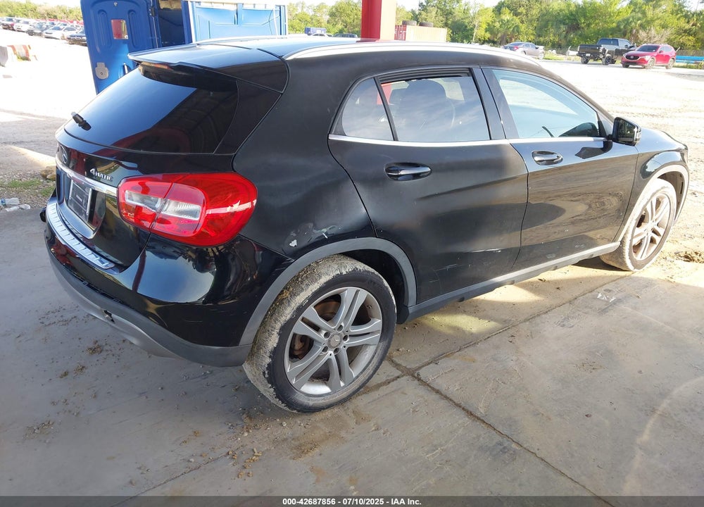 2015 MERCEDES-BENZ GLA-CLASS VIN: WDCTG4GB7FJ033114
