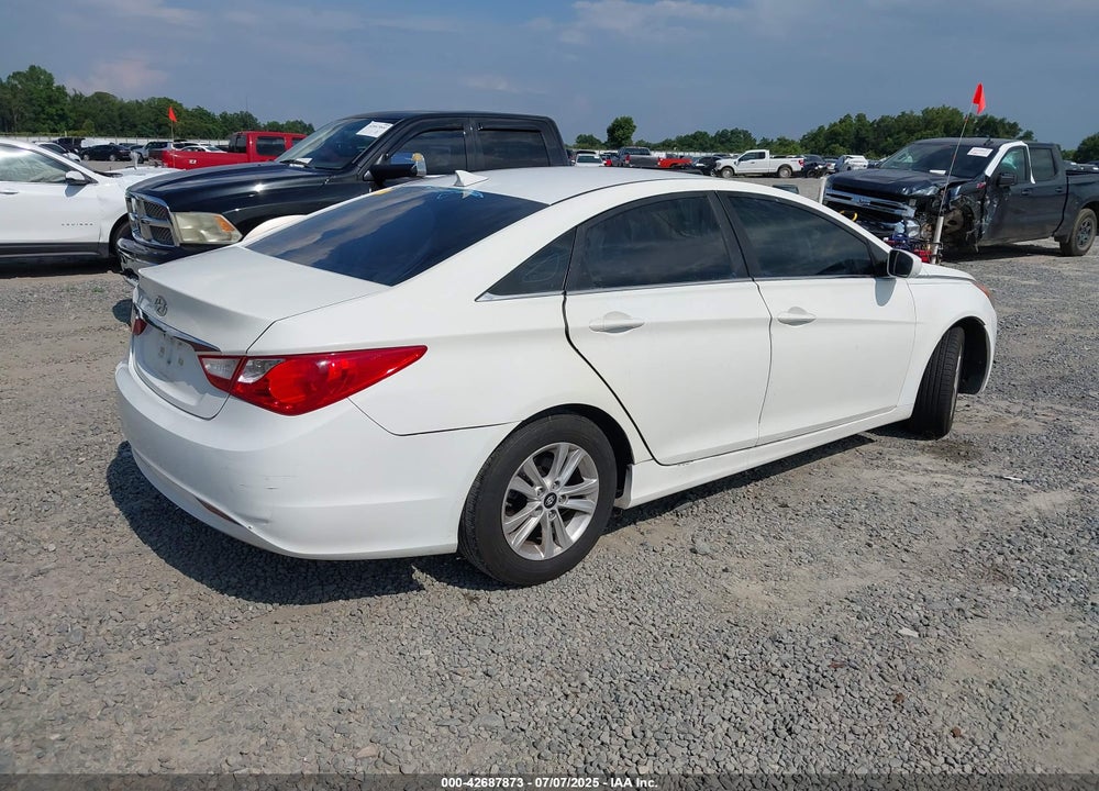 2013 HYUNDAI SONATA VIN: 5NPEB4AC8DH803583