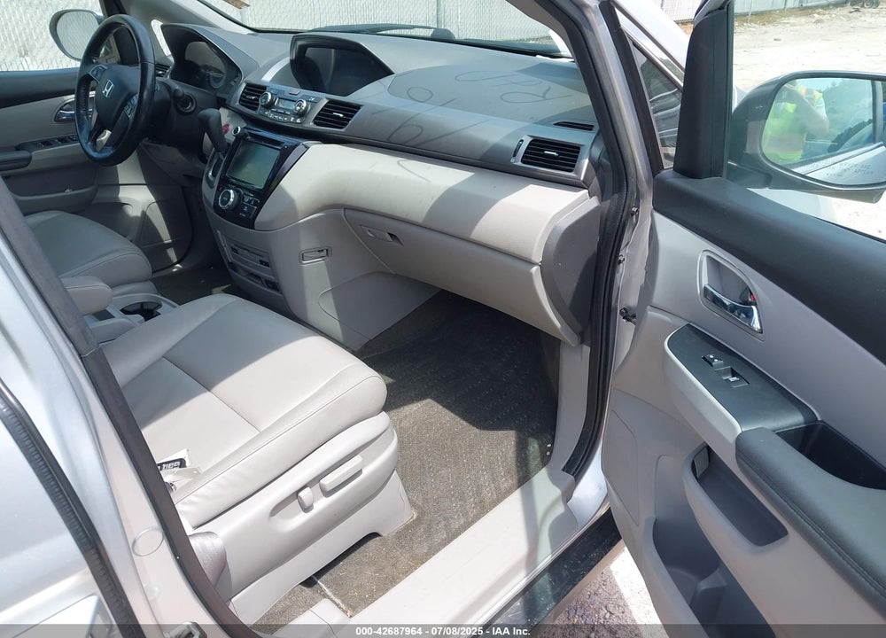 2015 HONDA ODYSSEY VIN: 5FNRL5H66FB108900