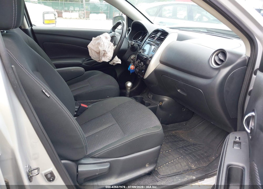 2018 NISSAN VERSA 1.6 SV VIN: 3N1CN7AP4JL842091