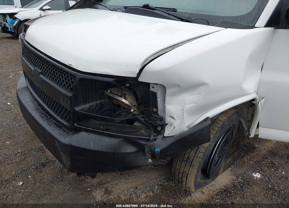 2008 CHEVROLET EXPRESS WORK VAN VIN: 1GCFG15XX81186380