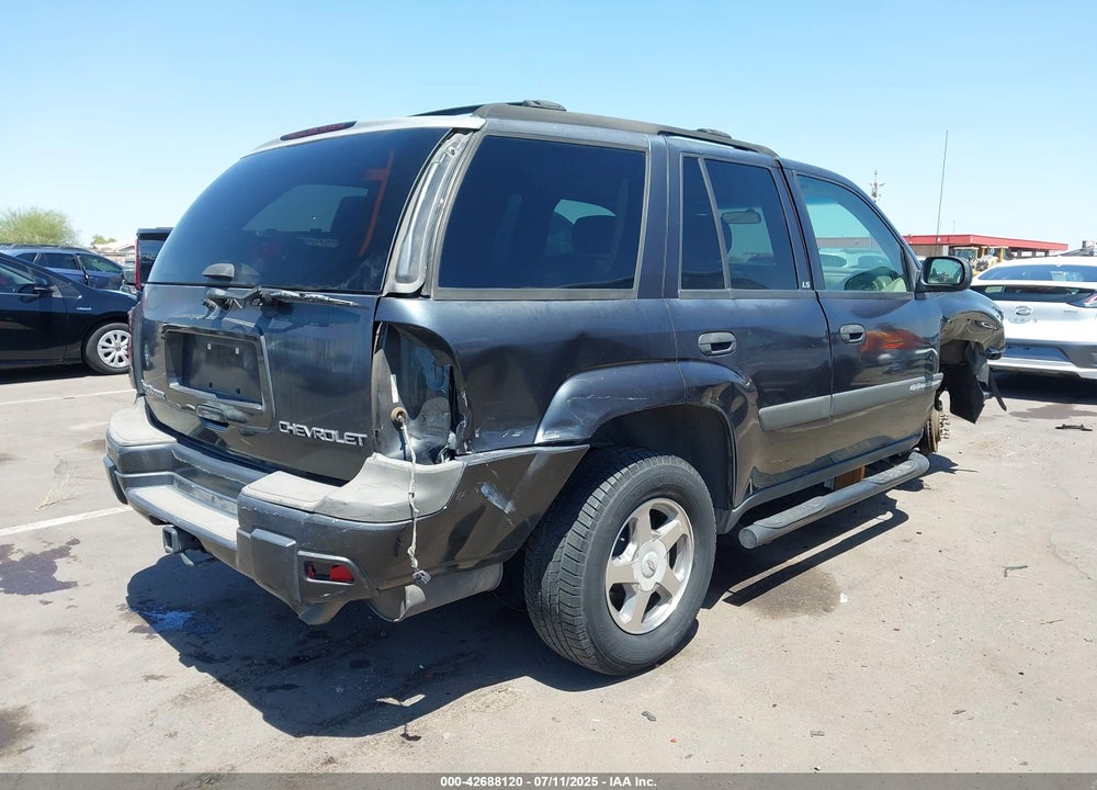 2003 CHEVROLET TRAILBLAZER LS VIN: 1GNDS13S932234846