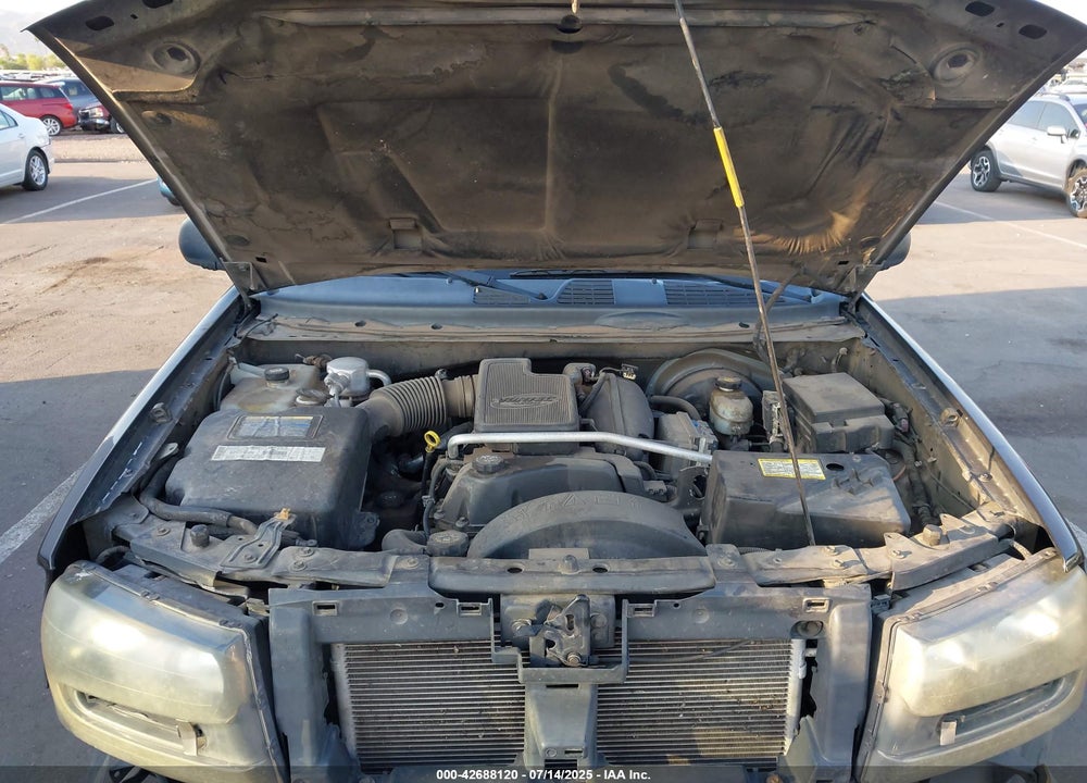 2003 CHEVROLET TRAILBLAZER LS VIN: 1GNDS13S932234846
