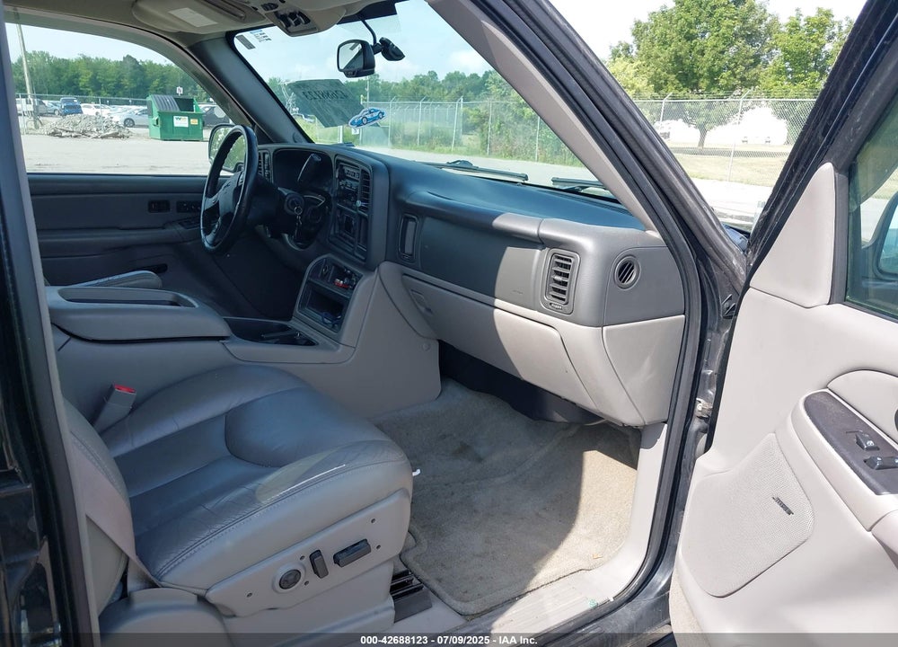 2004 GMC YUKON SLT VIN: 1GKEK13T74J190623
