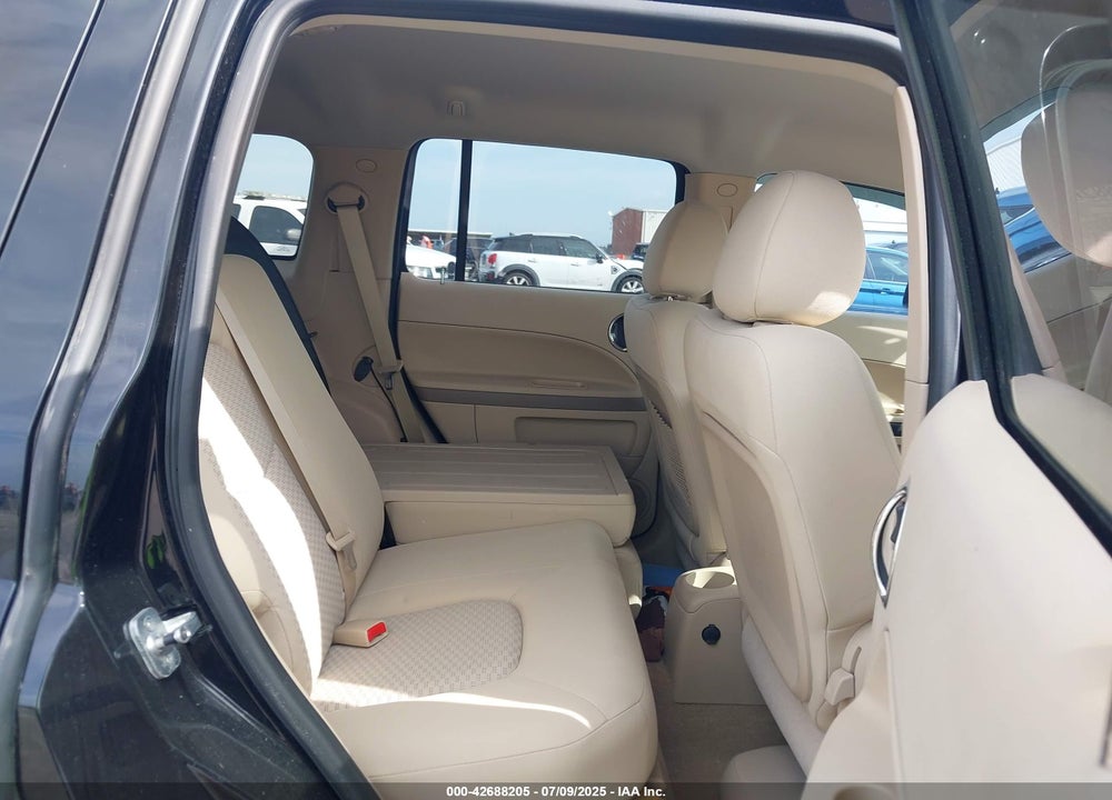 2008 CHEVROLET HHR VIN: 3GNDA13D68S588758