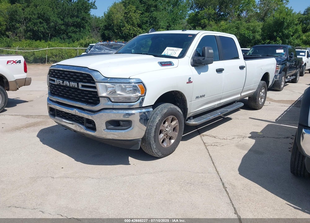 2024 RAM 3500 BIG HORN  4X4 8' BOX VIN: 3C63R3HL9RG339228