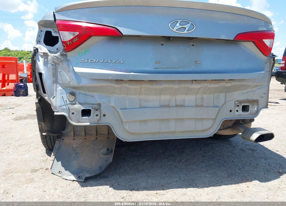 2016 HYUNDAI SONATA VIN: 5NPE24AF4GH290198