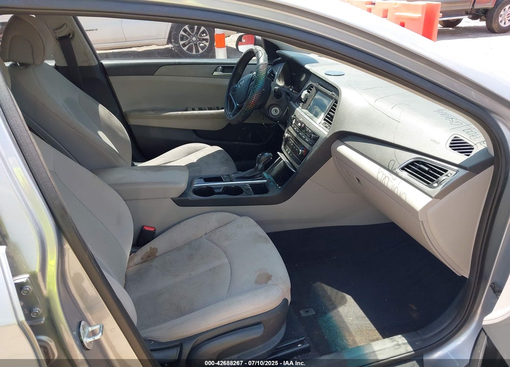 2016 HYUNDAI SONATA VIN: 5NPE24AF4GH290198
