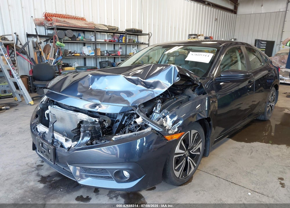 2018 HONDA CIVIC VIN: JHMFC1F73JX037711
