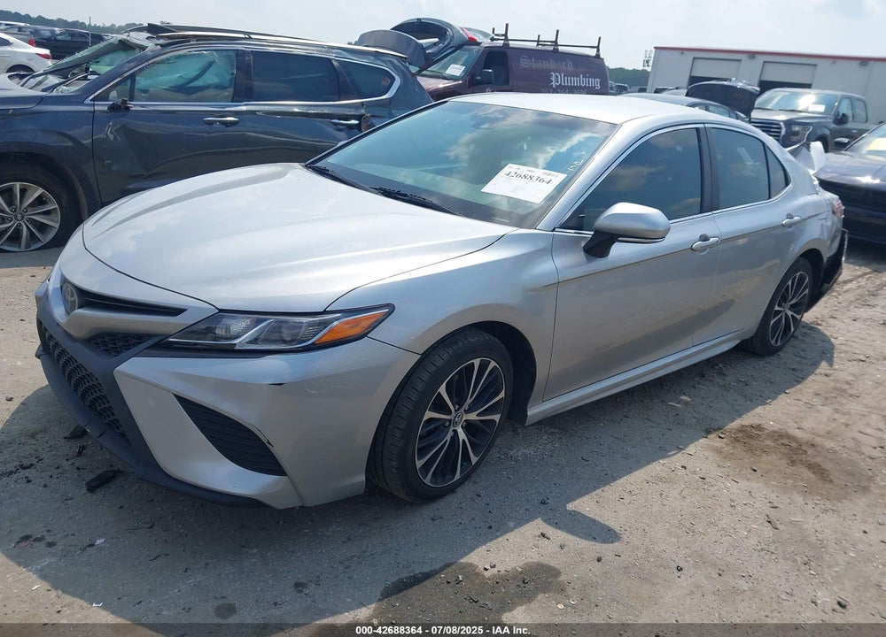 2018 TOYOTA CAMRY VIN: 4T1B11HK7JU140201
