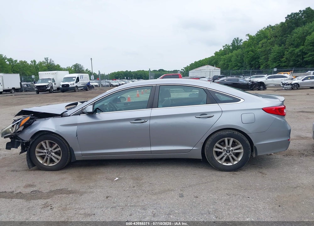 2015 HYUNDAI SONATA VIN: 5NPE24AF9FH181847