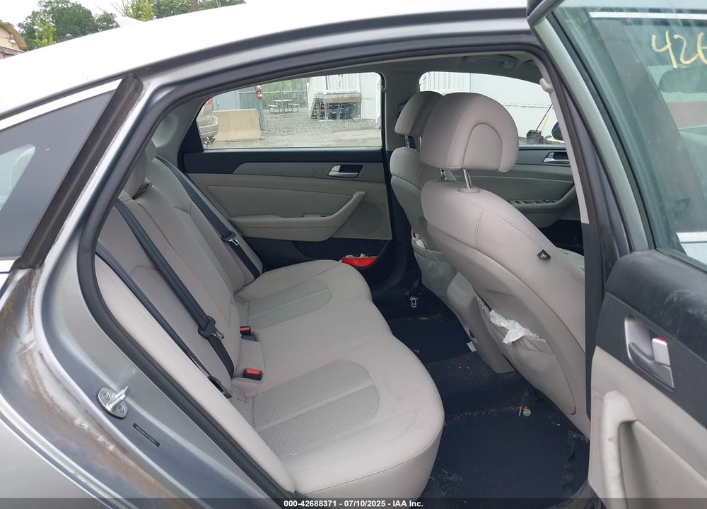 2015 HYUNDAI SONATA VIN: 5NPE24AF9FH181847