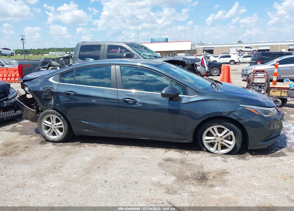 2018 CHEVROLET CRUZE VIN: 1G1BE5SM2J7218790