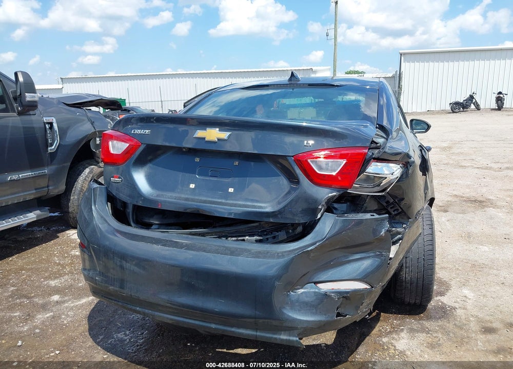 2018 CHEVROLET CRUZE VIN: 1G1BE5SM2J7218790