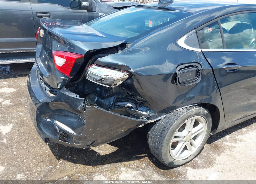 2018 CHEVROLET CRUZE VIN: 1G1BE5SM2J7218790