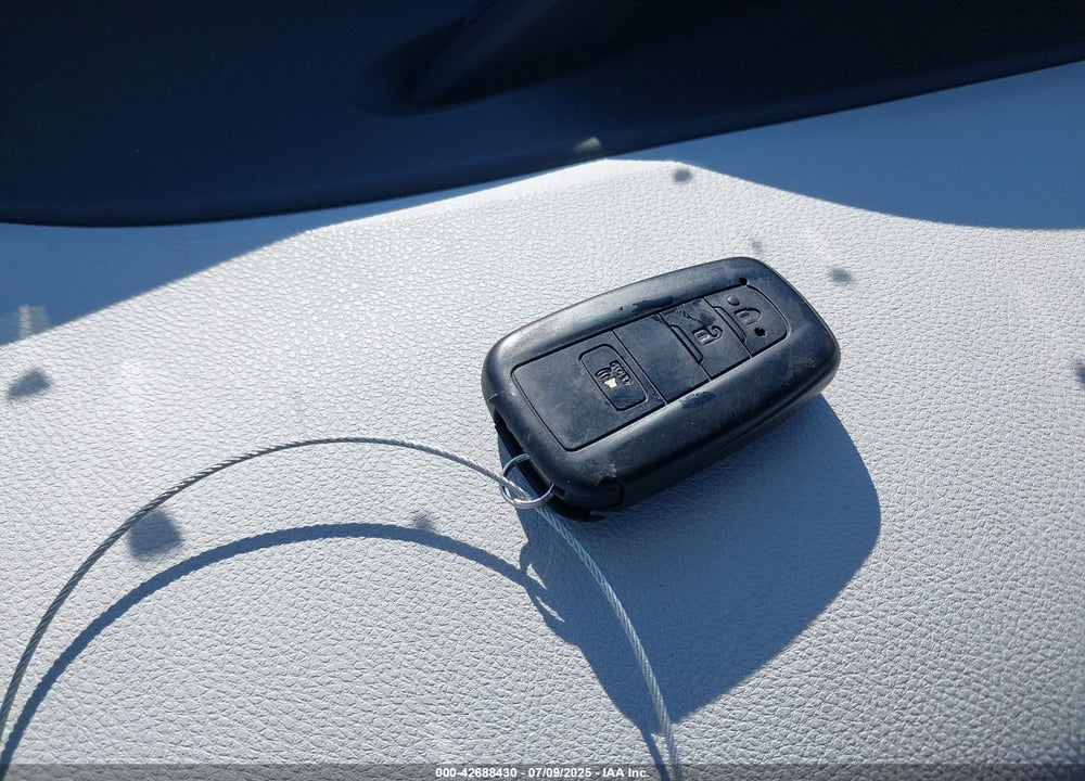 2016 TOYOTA PRIUS VIN: JTDKARFU0G3004241