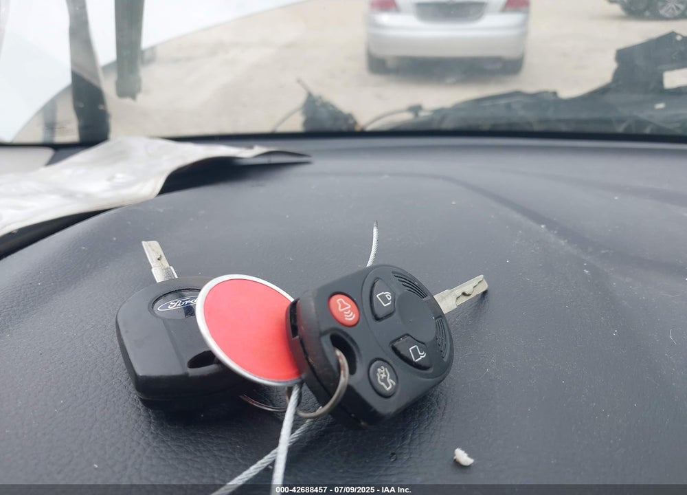 2014 FORD FOCUS VIN: 1FADP3F2XEL380144
