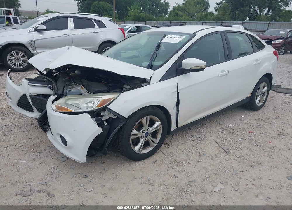 2014 FORD FOCUS VIN: 1FADP3F2XEL380144
