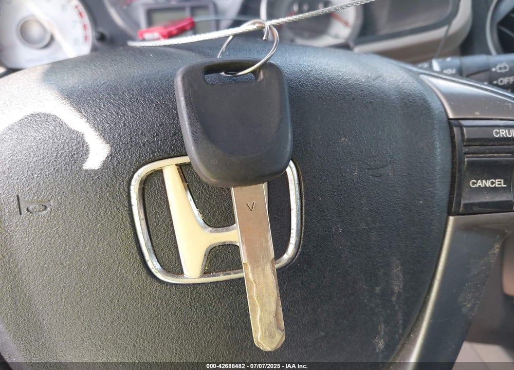 2012 HONDA PILOT VIN: 5FNYF4H71CB047750