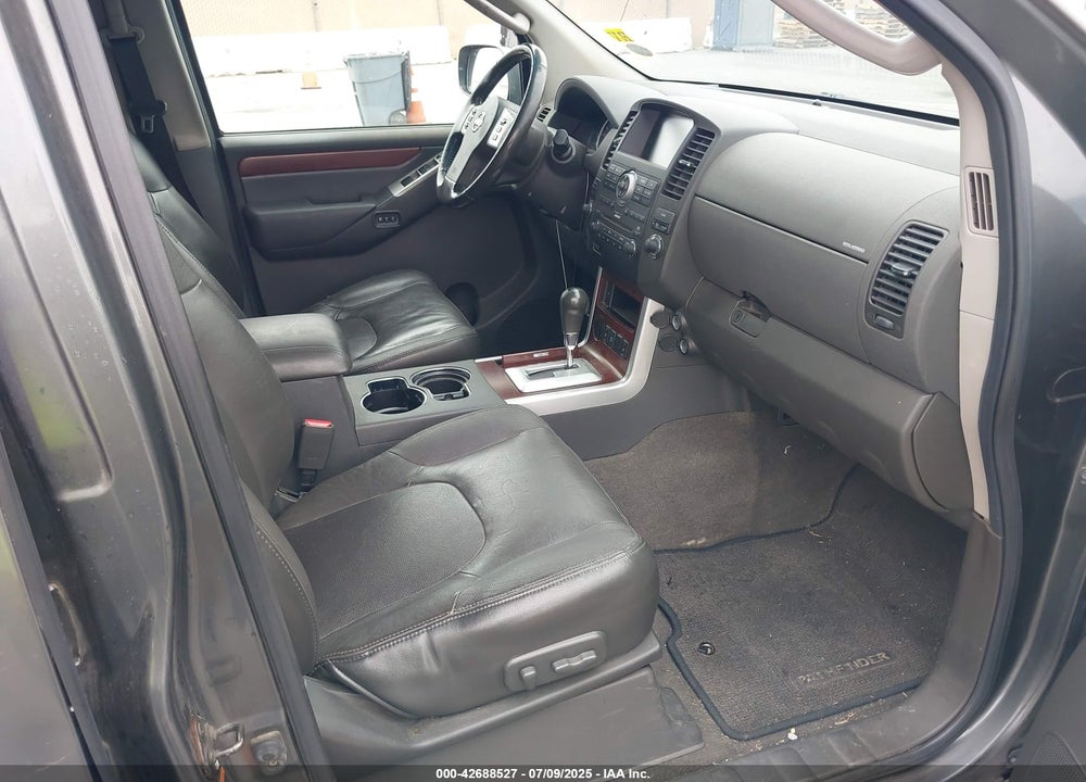 2008 NISSAN PATHFINDER LE VIN: 5N1AR18U28C658237