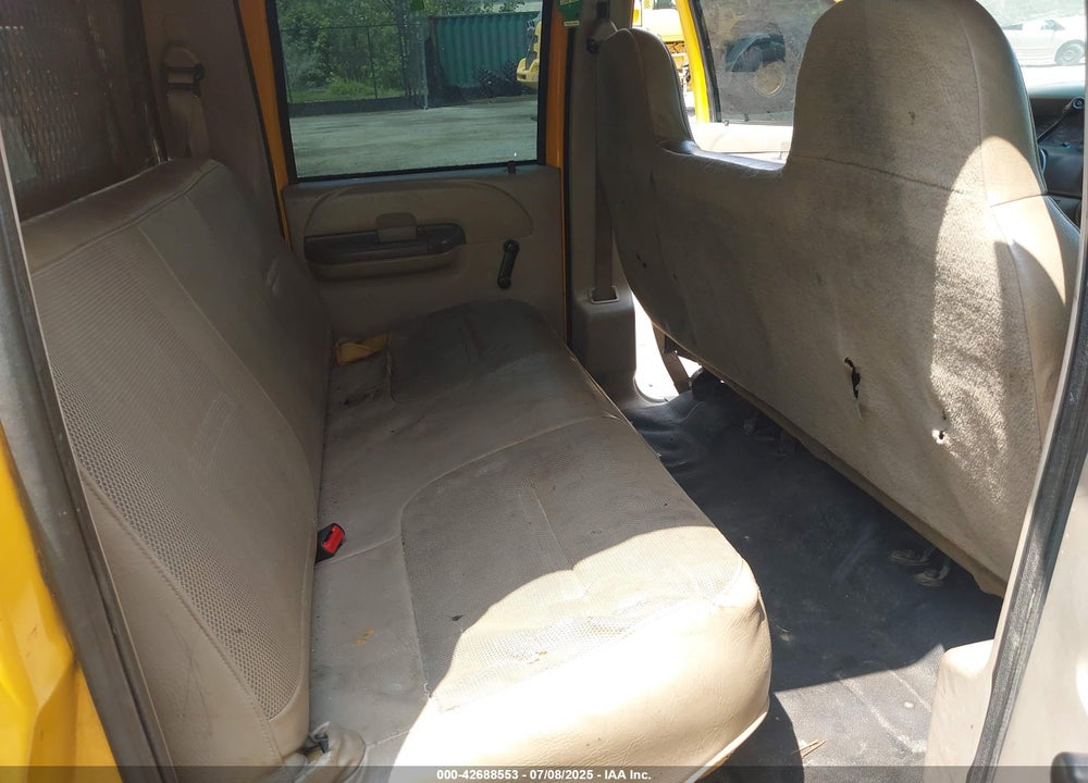 2002 FORD F-350 LARIAT/XL/XLT VIN: 1FTSW31F82EA52722