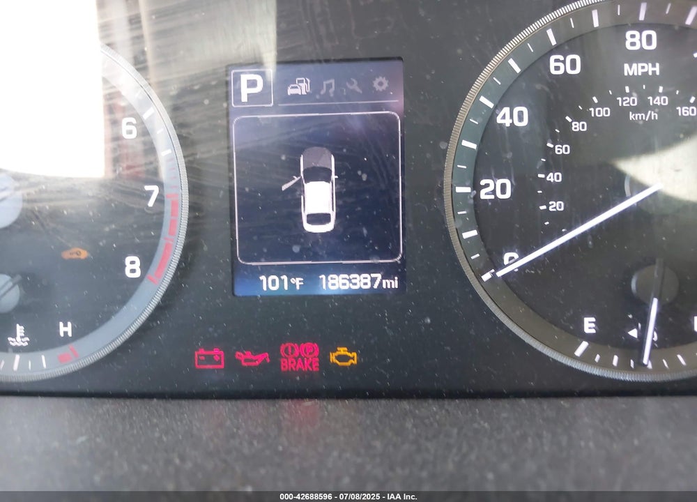 2015 HYUNDAI SONATA VIN: 5NPE34AF1FH109831