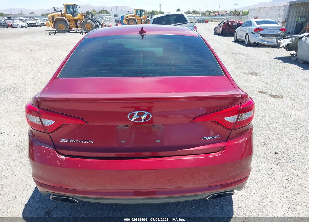 2015 HYUNDAI SONATA VIN: 5NPE34AF1FH109831