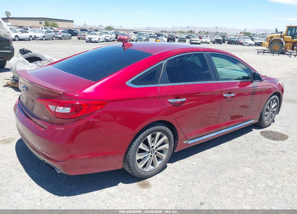 2015 HYUNDAI SONATA VIN: 5NPE34AF1FH109831