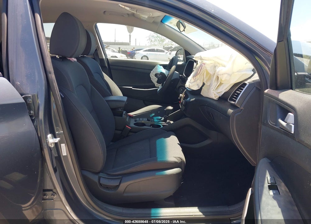 2021 HYUNDAI TUCSON VIN: KM8J23A40MU304389