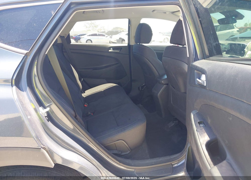 2021 HYUNDAI TUCSON VIN: KM8J23A40MU304389