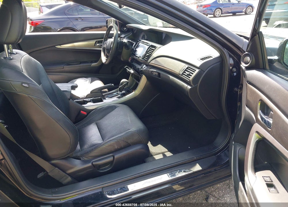 2016 HONDA ACCORD VIN: 1HGCT1B69GA000595