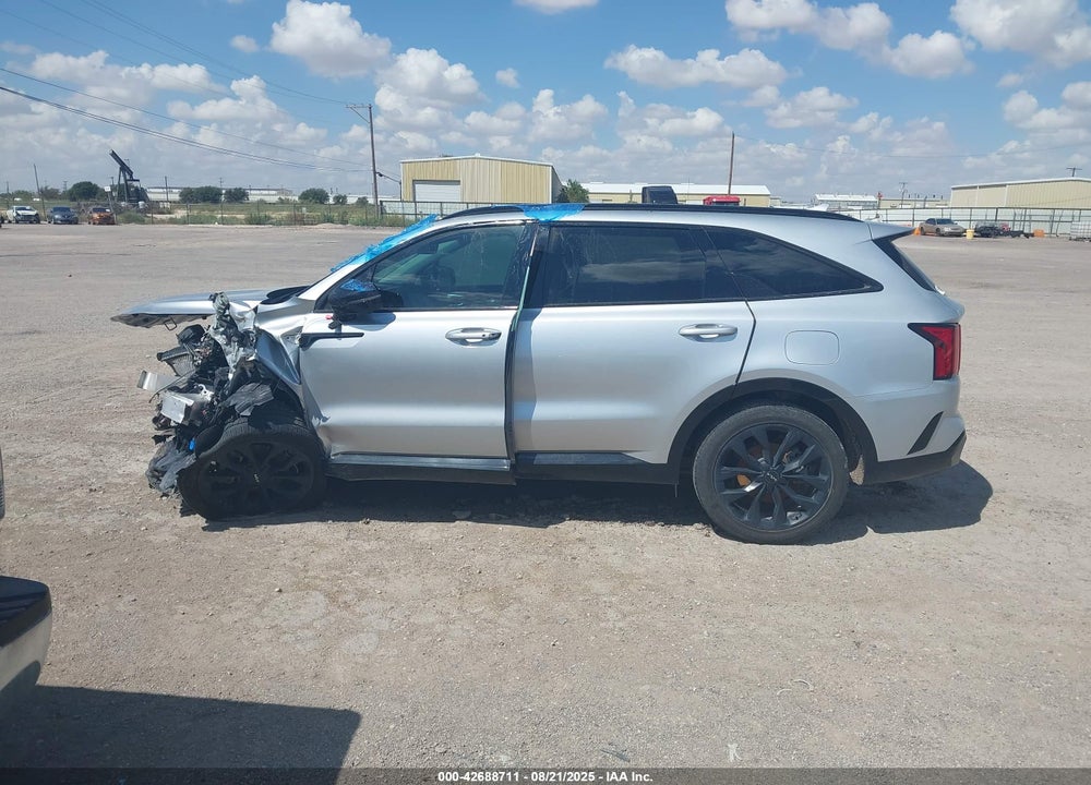 2022 KIA SORENTO VIN: 5XYRK4LF2NG086566