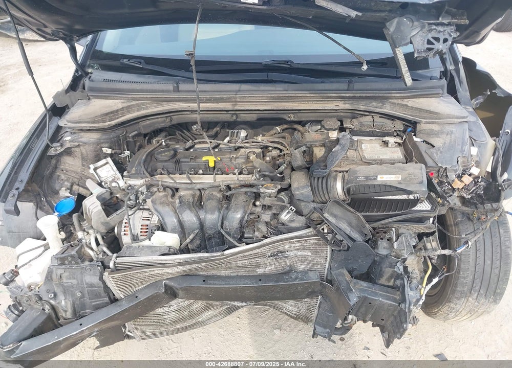 2018 HYUNDAI ELANTRA VIN: 5NPD84LF9JH391896