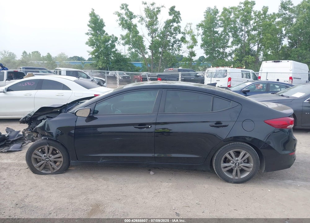 2018 HYUNDAI ELANTRA VIN: 5NPD84LF9JH391896
