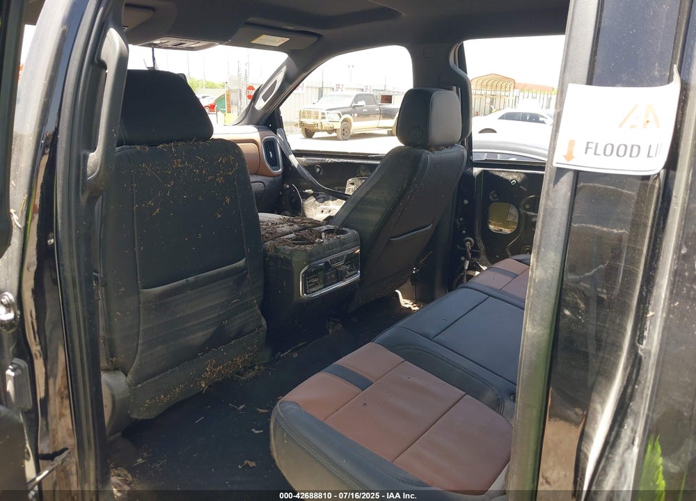 2022 CHEVROLET SILVERADO 2500HD 4WD STANDARD BED HIGH COUNTRY VIN: 1GC1YREY4NF105306