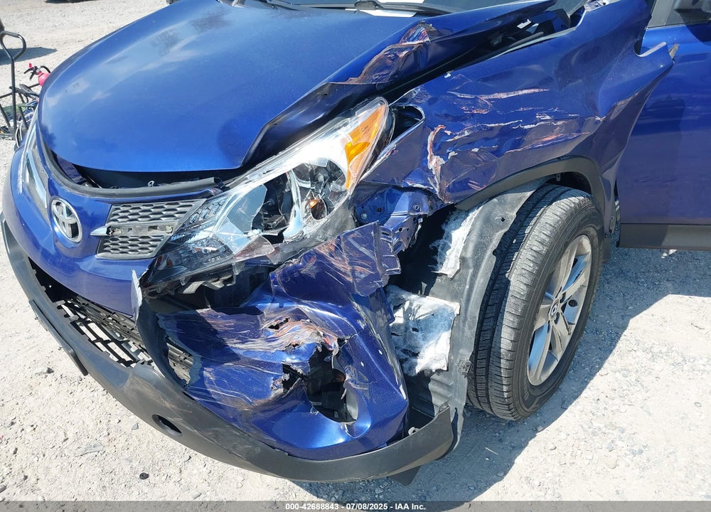 2015 TOYOTA RAV4 VIN: 2T3RFREV0FW402927